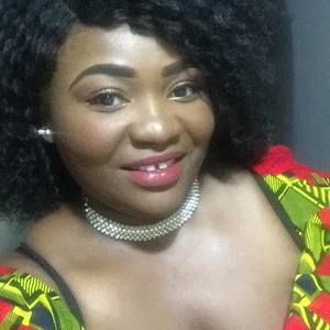 Meet your Posher, Dina